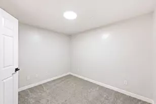 2231 N 50 W, Layton, UT 84041 - Photo 33