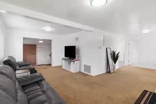 2522 S Derby St, West Valley, UT 84119 - Photo 5