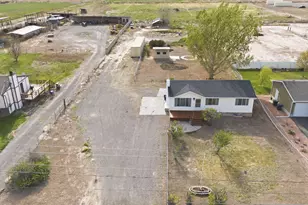 337 N Main St, Central Valley, UT 84754 - Photo 5