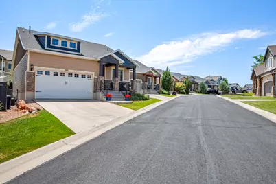 306 E Bella Vida Dr, North Salt Lake, UT 84054 - Photo 3