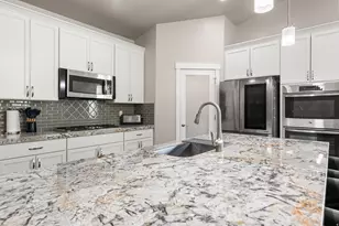 306 E Bella Vida Dr, North Salt Lake, UT 84054 - Photo 9