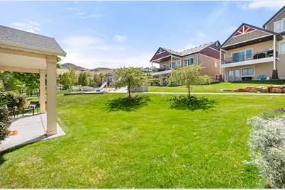 306 E Bella Vida Dr, North Salt Lake, UT 84054 - Photo 35