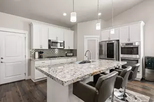 306 E Bella Vida Dr, North Salt Lake, UT 84054 - Photo 9