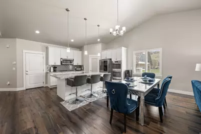306 E Bella Vida Dr, North Salt Lake, UT 84054 - Photo 13