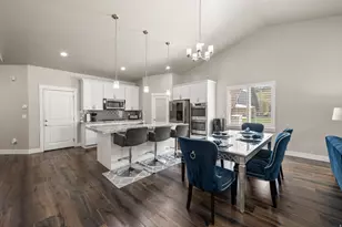 306 E Bella Vida Dr, North Salt Lake, UT 84054 - Photo 13