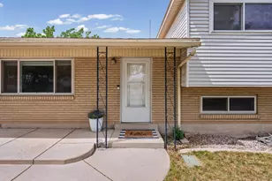 3846 W Meadow Gate Dr, West Valley, UT 84120 - Photo 5
