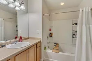 10646 S Cave Run Ln, South Jordan, UT 84009 - Photo 17