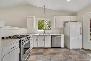 1421 N 125 E, Layton, UT 84041 - Photo 7