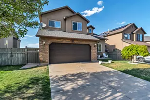 2957 E Lookout Dr, Eagle Mountain, UT 84005 - Photo 3
