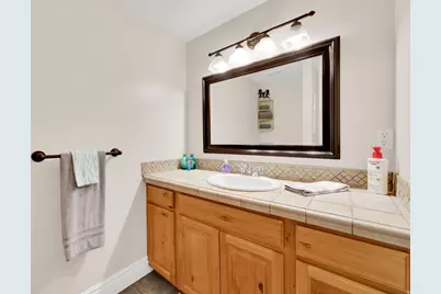 1506 S Lakeview Dr, Bountiful, UT 84010 - Photo 29