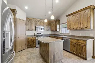 5823 W Round Rock Dr, Herriman, UT 84096 - Photo 9