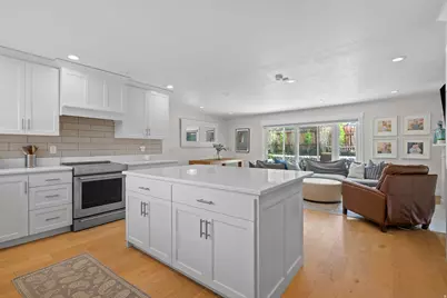 3010 N Cherokee Ln, Provo, UT 84604 - Photo 11