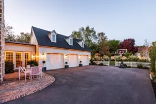 4857 S Viewmont St, Holladay, UT 84117 - Photo 43