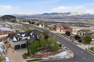 208 E Parkway Cir N, North Salt Lake, UT 84054 - Photo 49
