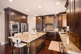 208 E Parkway Cir N, North Salt Lake, UT 84054 - Photo 11