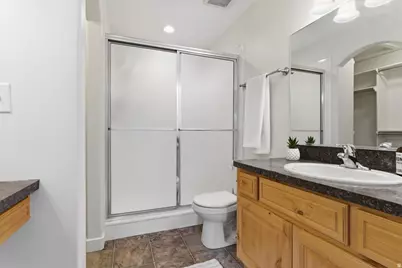 2082 N Evans Cove Loop W, Layton, UT 84041 - Photo 17