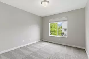 2082 N Evans Cove Loop W, Layton, UT 84041 - Photo 17