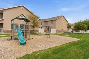 2082 N Evans Cove Loop W, Layton, UT 84041 - Photo 25