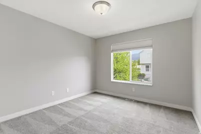 2082 N Evans Cove Loop W, Layton, UT 84041 - Photo 19