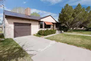 210 S 100 W, Circleville, UT 84723 - Photo 3