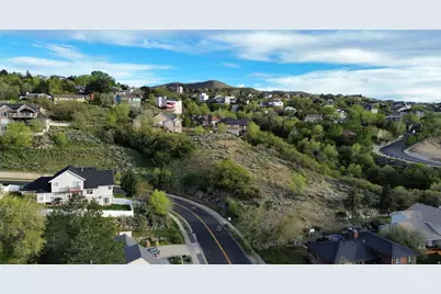 601 Oakview Ct, North Salt Lake, UT 84054 - Photo 1