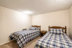 2390 E Bernadine Dr, Salt Lake City, UT 84109 - Photo 41