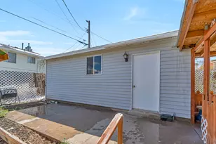 348 N Lakeview Ave E, Tooele, UT 84074 - Photo 23