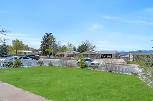 348 N Lakeview Ave E, Tooele, UT 84074 - Photo 25