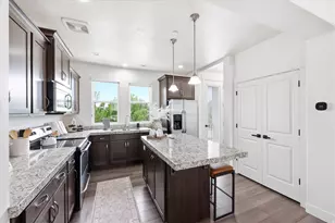 4563 W Daybreak Rim Way S, South Jordan, UT 84009 - Photo 9