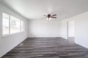 408 N 1500 W, Clinton, UT 84015 - Photo 3