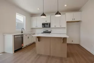 3633 N Eagle Dr, Eagle Mountain, UT 84005 - Photo 3