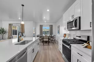 2808 E Coral Hollow Dr, Washington, UT 84780 - Photo 11