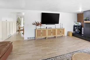 5108 S 2000 W, Roy, UT 84067 - Photo 9