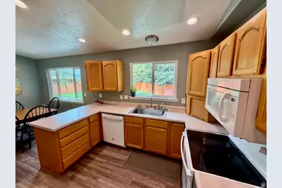 559 E 400 S, Preston, ID 83263 - Photo 5