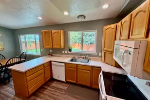 559 E 400 S, Preston, ID 83263 - Photo 5