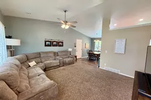 559 E 400 S, Preston, ID 83263 - Photo 3