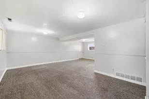 1639 W 4575 S, Roy, UT 84067 - Photo 19