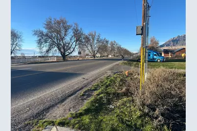 2706 N 2000 W, Farr West, UT 84404 - Photo 3