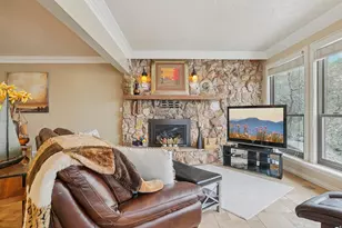 2686 E Bonneville Terrace Dr, Ogden, UT 84403 - Photo 17