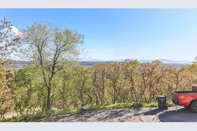 2686 E Bonneville Terrace Dr, Ogden, UT 84403 - Photo 29