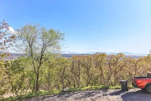 2686 E Bonneville Terrace Dr, Ogden, UT 84403 - Photo 29