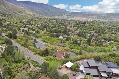 2686 E Bonneville Terrace Dr, Ogden, UT 84403 - Photo 99