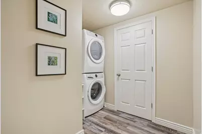 2686 E Bonneville Terrace Dr, Ogden, UT 84403 - Photo 101