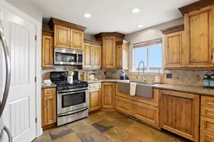 5526 W Emmeline Dr, Herriman, UT 84096 - Photo 13