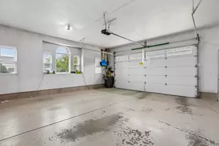 2764 E 25 S, Layton, UT 84040 - Photo 43