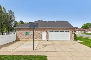 2764 E 25 S, Layton, UT 84040 - Photo 51