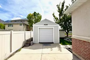 596 E 4190 N, Provo, UT 84604 - Photo 33