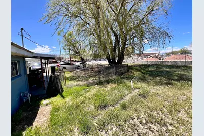 665 E Main St, Wellington, UT 84542 - Photo 13