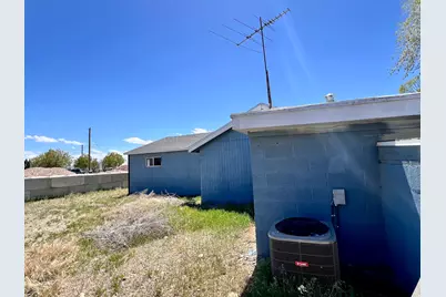 665 E Main St, Wellington, UT 84542 - Photo 15
