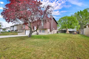 721 W 600 N, Clearfield, UT 84015 - Photo 3